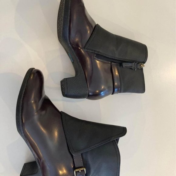 SoftWalk Rain Boots - Picture 3 of 6